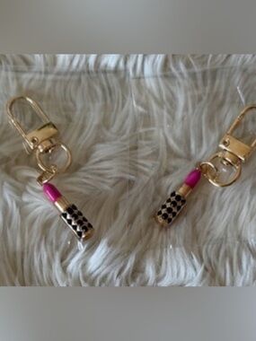 2” lipstick keychain